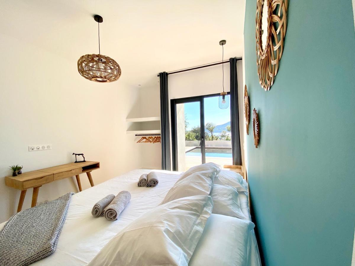 Villas De Standing Avec Magnifique Vue Mer Et Piscines Privees, Sagone Sagone  Kültér fotó