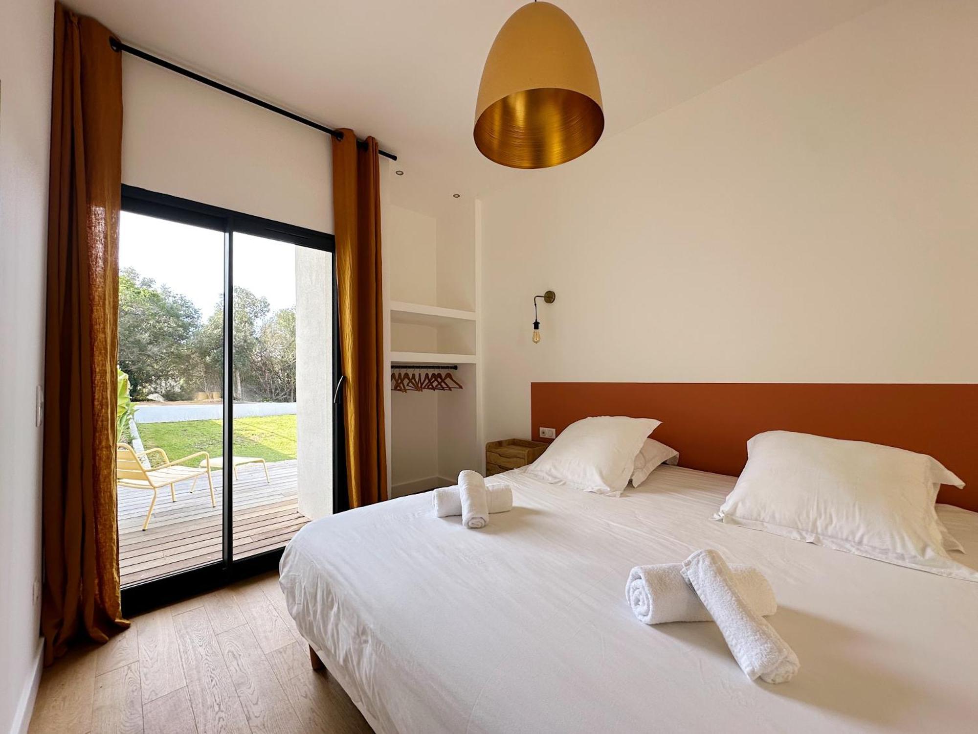 Villas De Standing Avec Magnifique Vue Mer Et Piscines Privees, Sagone Sagone  Kültér fotó